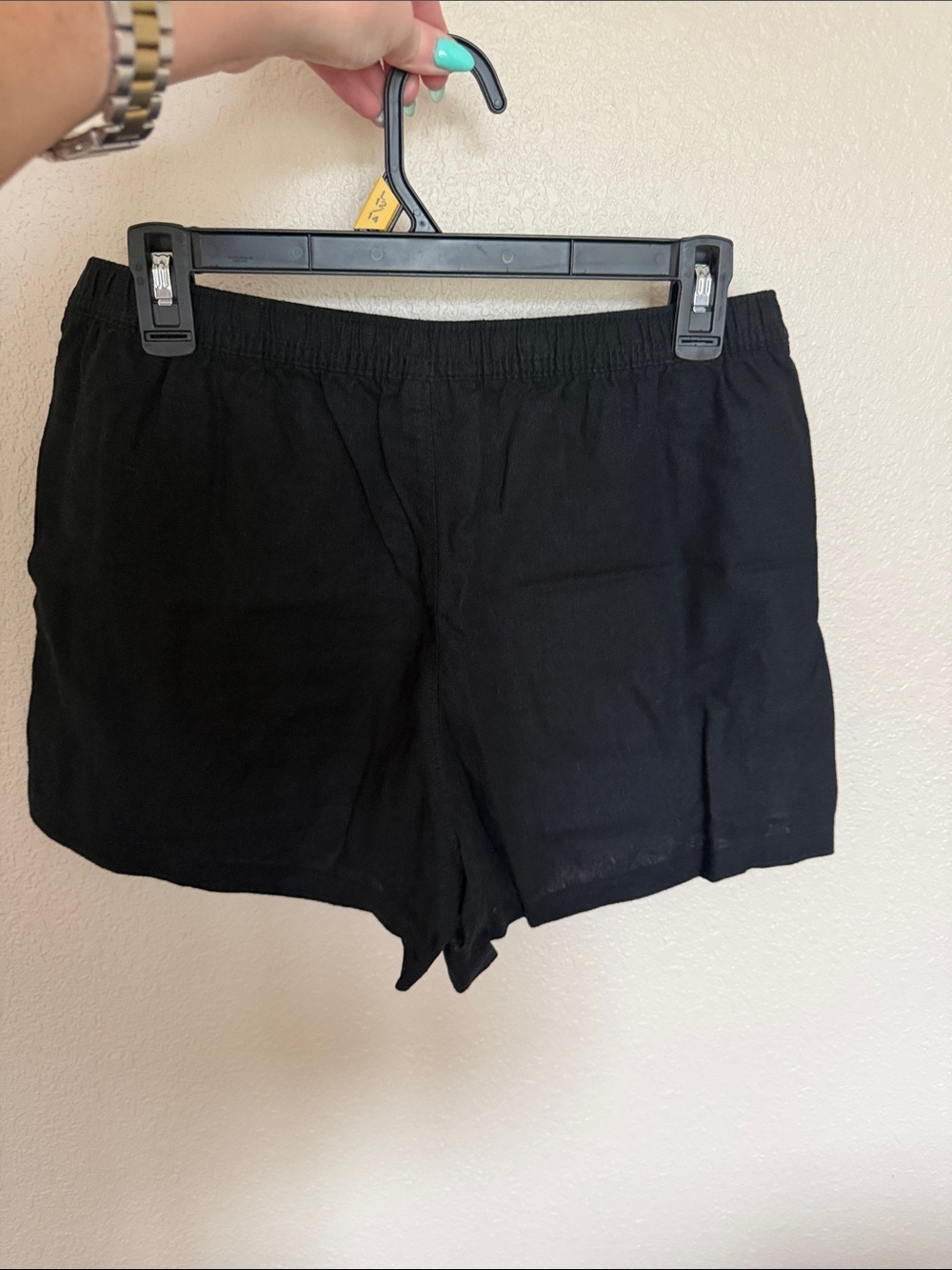 Universal Thread Black Linen Elastic Casual Shorts - Picture 2 of 7